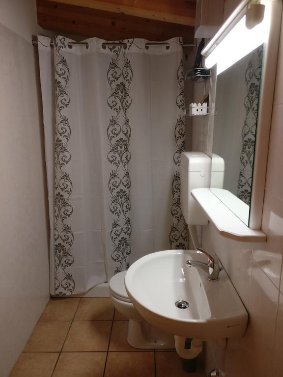 Garni Al Laghet Hotel Tenno Eksteriør billede