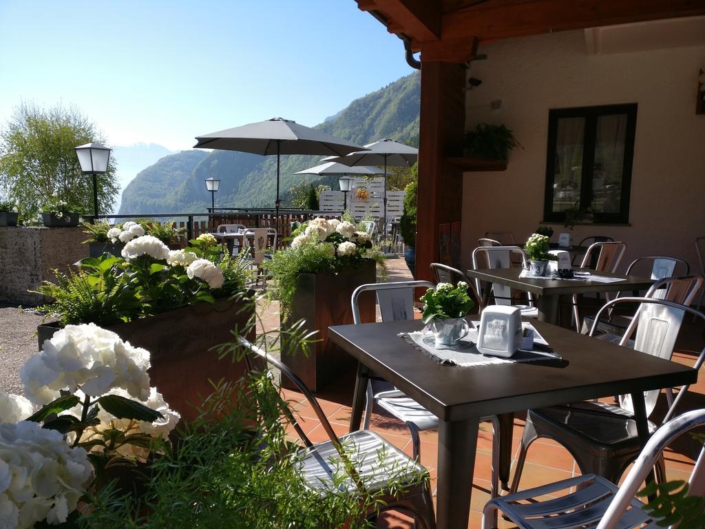 Garni Al Laghet Hotel Tenno Eksteriør billede
